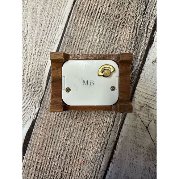 Vintage Lasercraft Walnut Mini Wooden Unicorn Galloping In The Woods Music Box - Picture 3 of 3